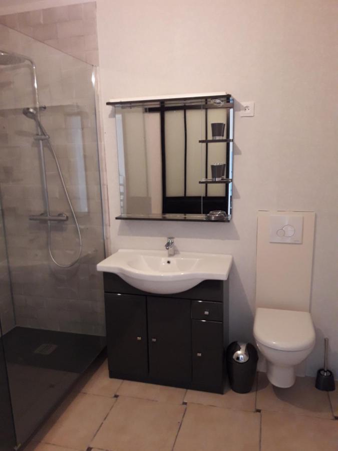 Logis De Lange Studio 2 P Saint-Hilaire-la-Palud Екстериор снимка